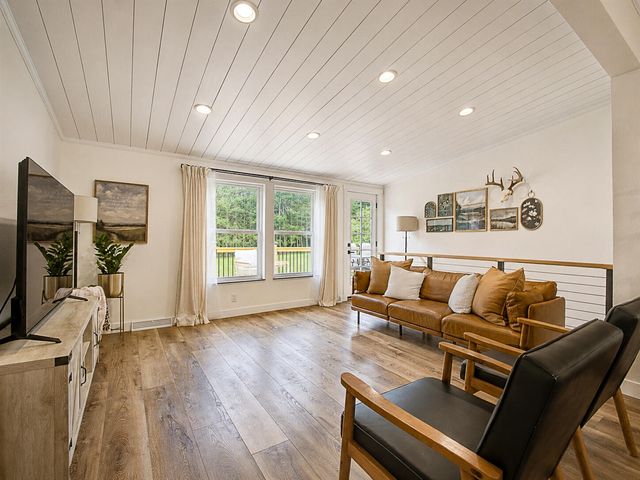 4144 13 Mile Road, Rockford, MI 49341