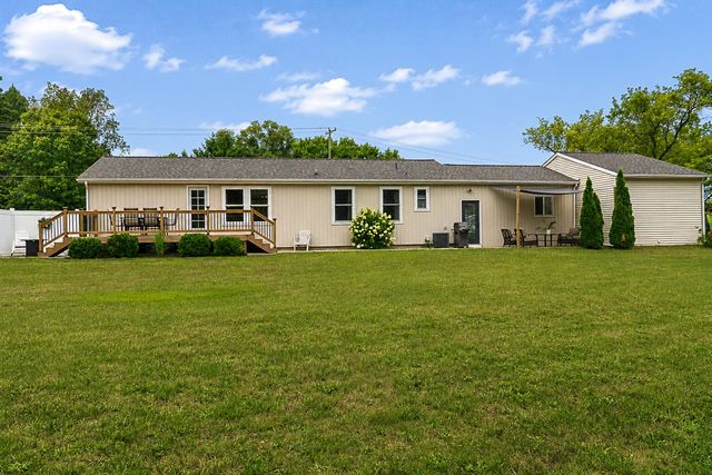 4144 13 Mile Road, Rockford, MI 49341