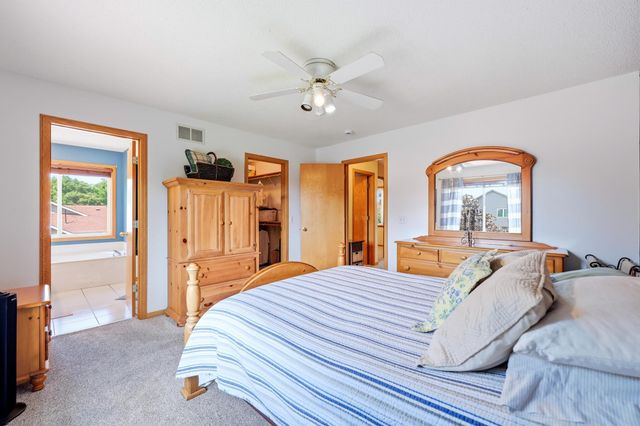 10948 203rd Street W, Lakeville, MN 55044