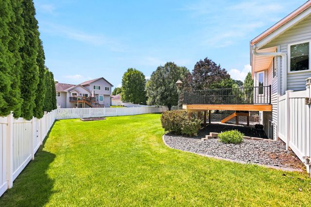 10948 203rd Street W, Lakeville, MN 55044