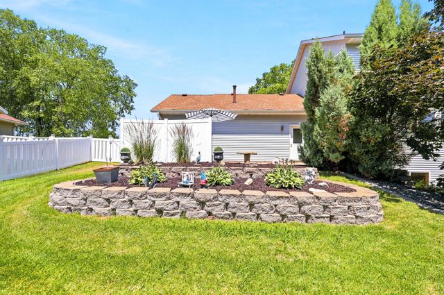 10948 203rd Street W, Lakeville, MN 55044