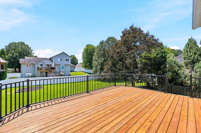 10948 203rd Street W, Lakeville, MN 55044