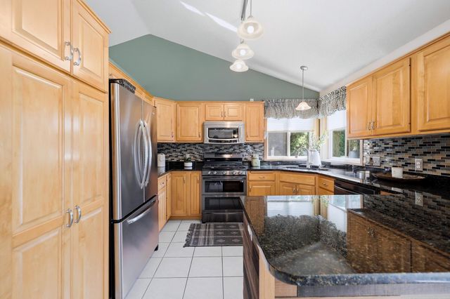 10948 203rd Street W, Lakeville, MN 55044