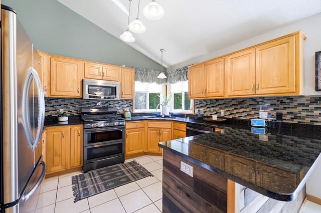 10948 203rd Street W, Lakeville, MN 55044