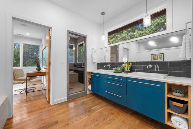 601 Westwood TER, Austin, TX 78746