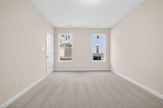 1008 Gadsby LN, Williamsburg, VA 23185