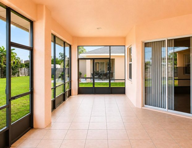 787 SE Evergreen Terrace, Port St. Lucie, Port St Lucie, FL 34983