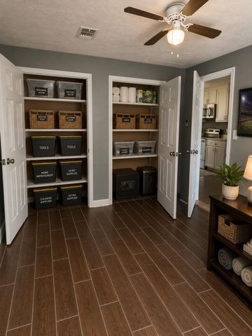 4518 Oak Shadows Drive, Houston, TX 77091
