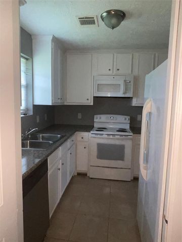 4518 Oak Shadows Drive, Houston, TX 77091