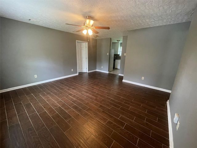 4518 Oak Shadows Drive, Houston, TX 77091