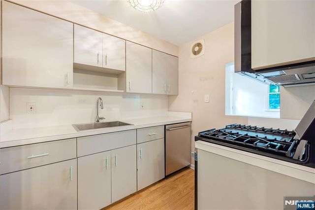 59 Delmar Avenue, Cresskill, NJ 07626