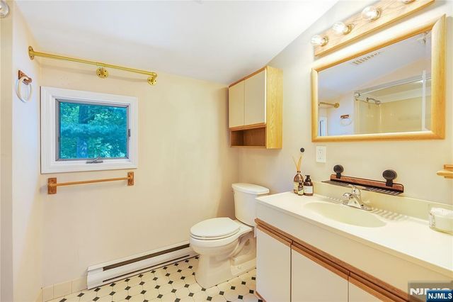 59 Delmar Avenue, Cresskill, NJ 07626