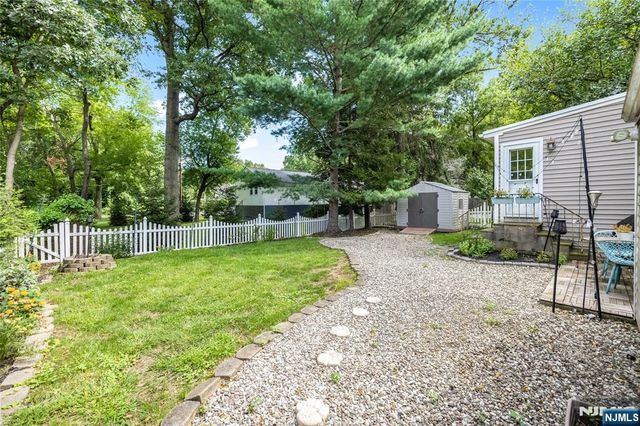 59 Delmar Avenue, Cresskill, NJ 07626