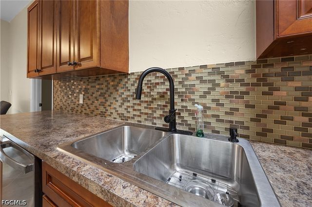 7823 Marx DR, North Fort Myers, FL 33917