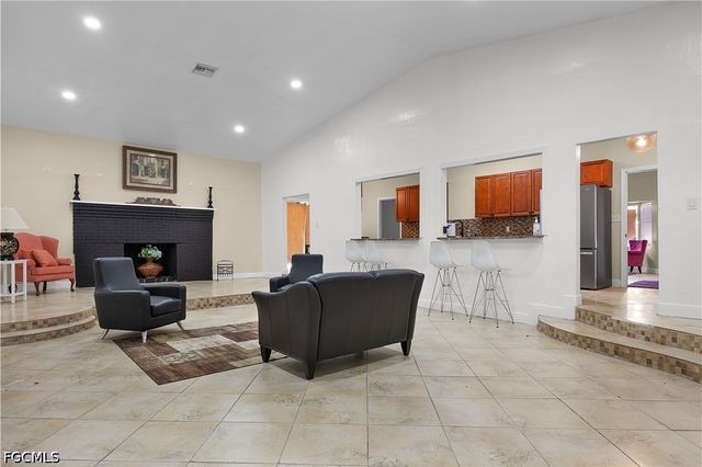 7823 Marx DR, North Fort Myers, FL 33917