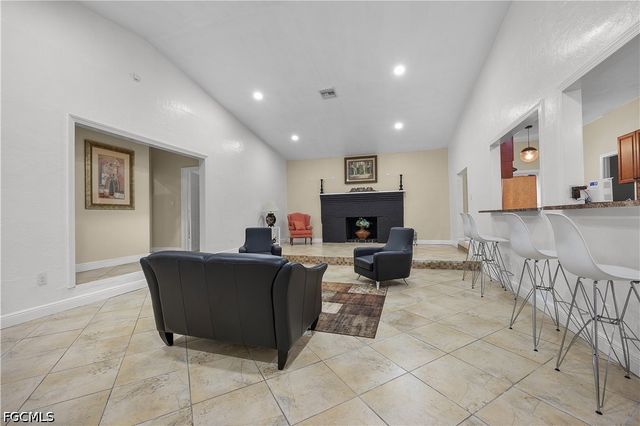 7823 Marx DR, North Fort Myers, FL 33917