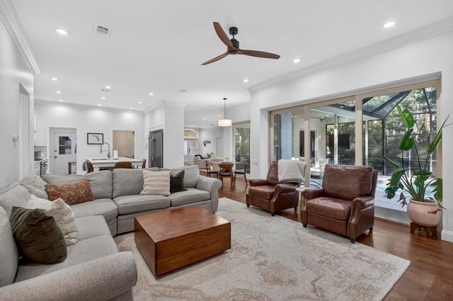 256 Leaning Pines Loop, Destin, FL 32541