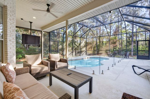256 Leaning Pines Loop, Destin, FL 32541