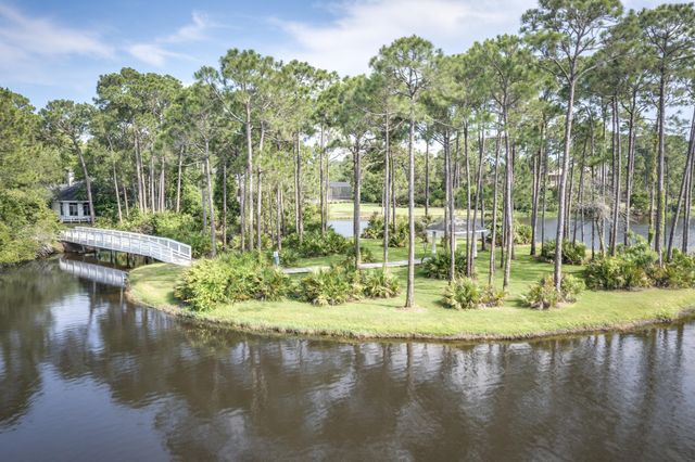 256 Leaning Pines Loop, Destin, FL 32541