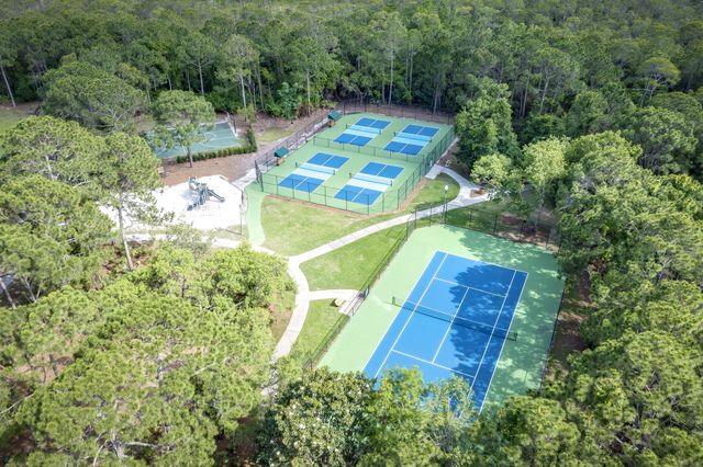 256 Leaning Pines Loop, Destin, FL 32541