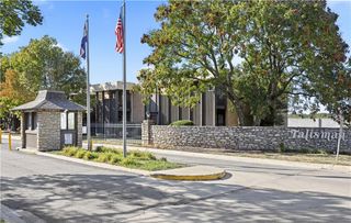 407 W 104th Street A, Kansas City, MO 64114