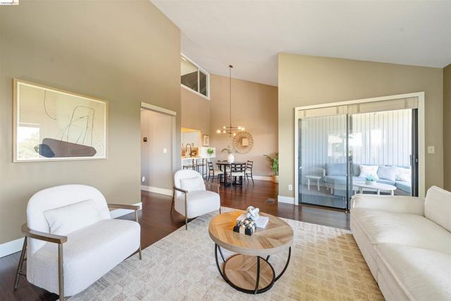 420 Brandywine Ln, Pleasant Hill, CA 94523