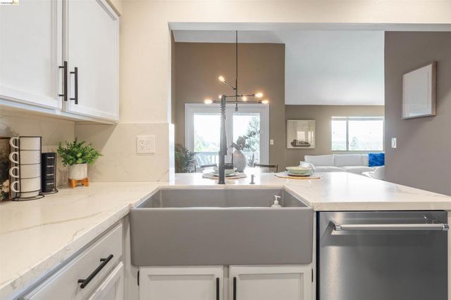 420 Brandywine Ln, Pleasant Hill, CA 94523