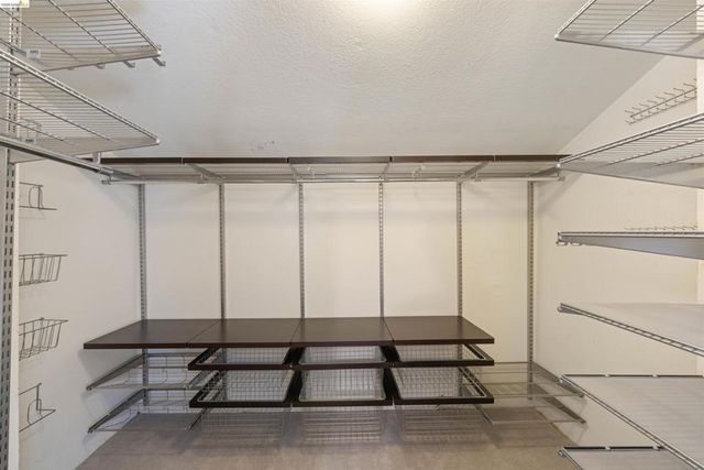 420 Brandywine Ln, Pleasant Hill, CA 94523