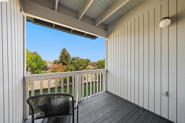 420 Brandywine Ln, Pleasant Hill, CA 94523