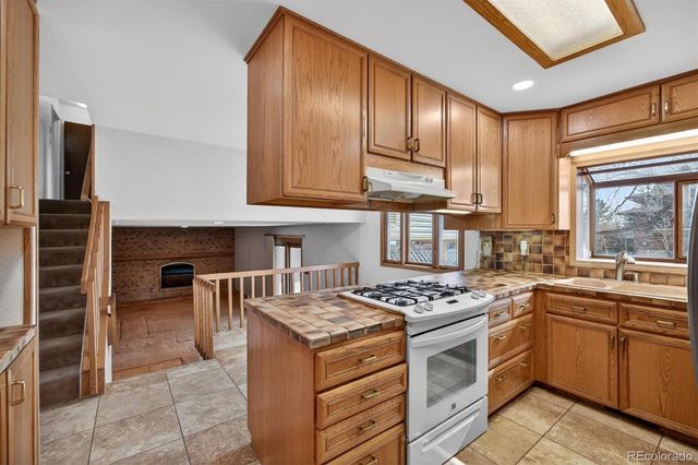 12558 W Maryland Place, Lakewood, CO 80228