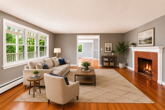 82 Cottage St, Natick, MA 01760