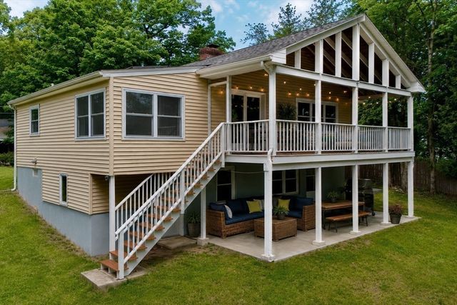 82 Cottage St, Natick, MA 01760