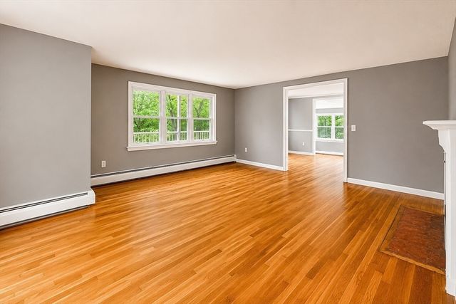 82 Cottage St, Natick, MA 01760