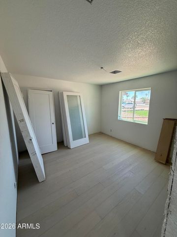 4418 W Paradise Drive, Glendale, AZ 85304