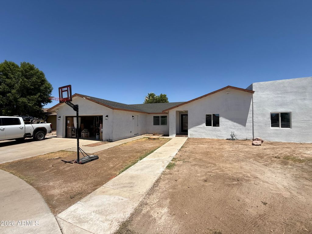 4418 W Paradise Drive, Glendale, AZ 85304