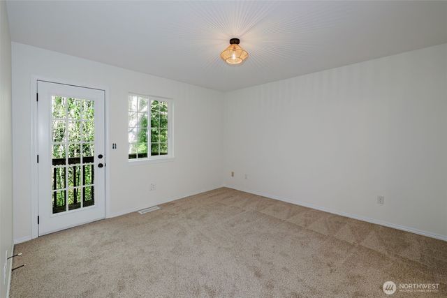 10898 Tulip Place NW, Silverdale, WA 98383