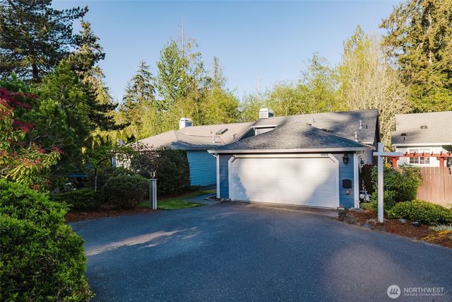 10898 Tulip Place NW, Silverdale, WA 98383