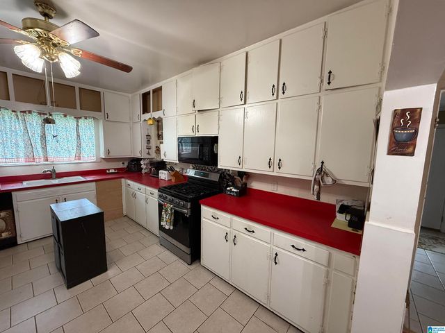 705 W 4TH STREET, Sylacauga, AL 35150