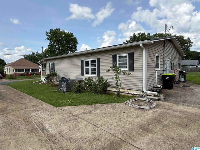 705 W 4TH STREET, Sylacauga, AL 35150