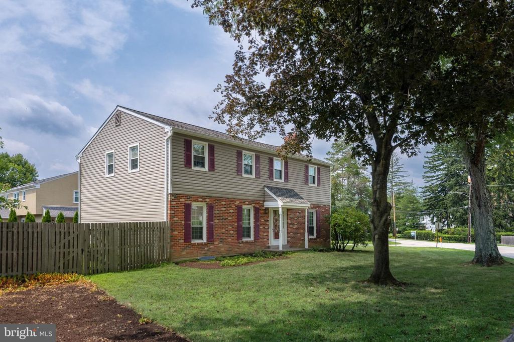 5 GRANT LN, WAYNE, PA 19087 — exterior
