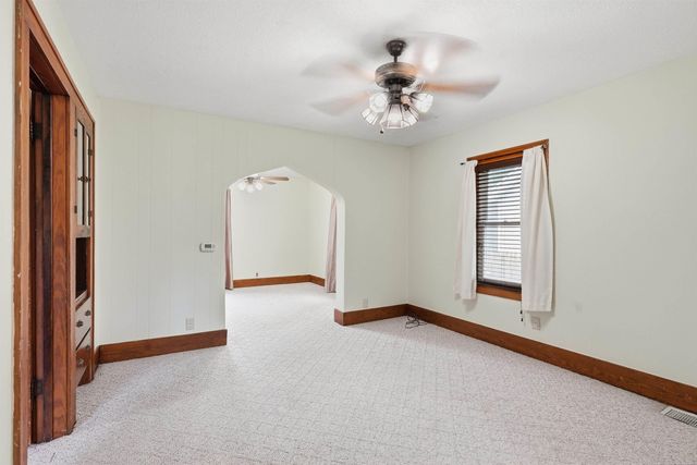 709 Magnolia Parkway, Waterloo, IA 50701