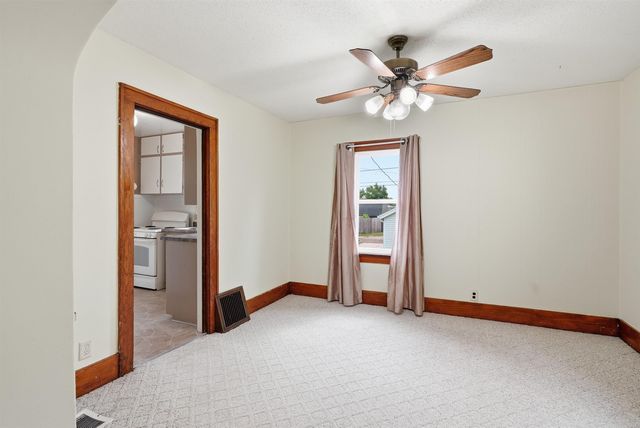 709 Magnolia Parkway, Waterloo, IA 50701