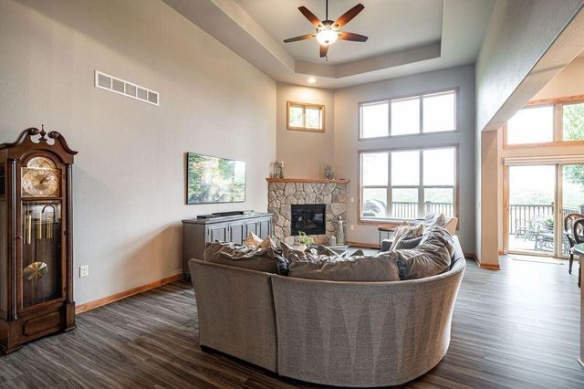 3412 Walnut TRAIL, Waukesha, WI 53188