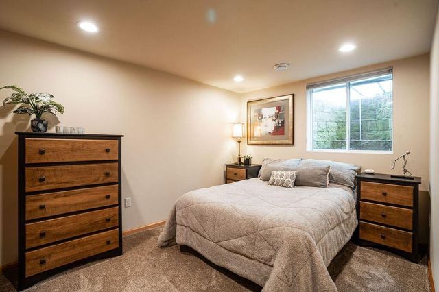 3412 Walnut TRAIL, Waukesha, WI 53188