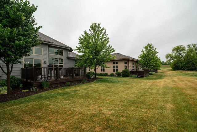 3412 Walnut TRAIL, Waukesha, WI 53188