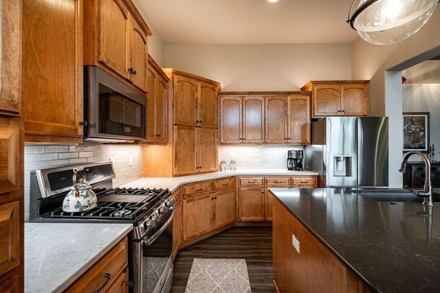 3412 Walnut TRAIL, Waukesha, WI 53188