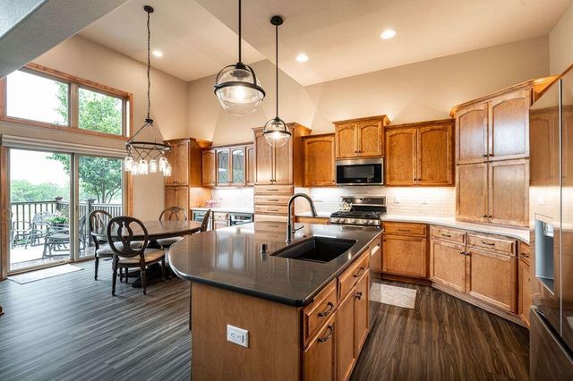 3412 Walnut TRAIL, Waukesha, WI 53188