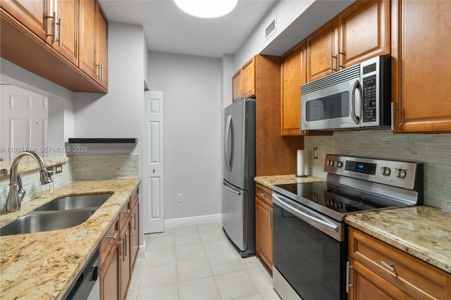 2120 W Preserve Way 202, Miramar, FL 33025