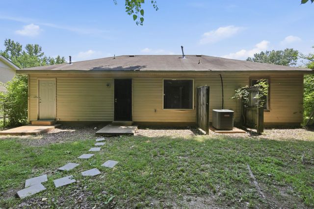 4651 ROYAL VIEW DR, Unincorporated, TN 38128