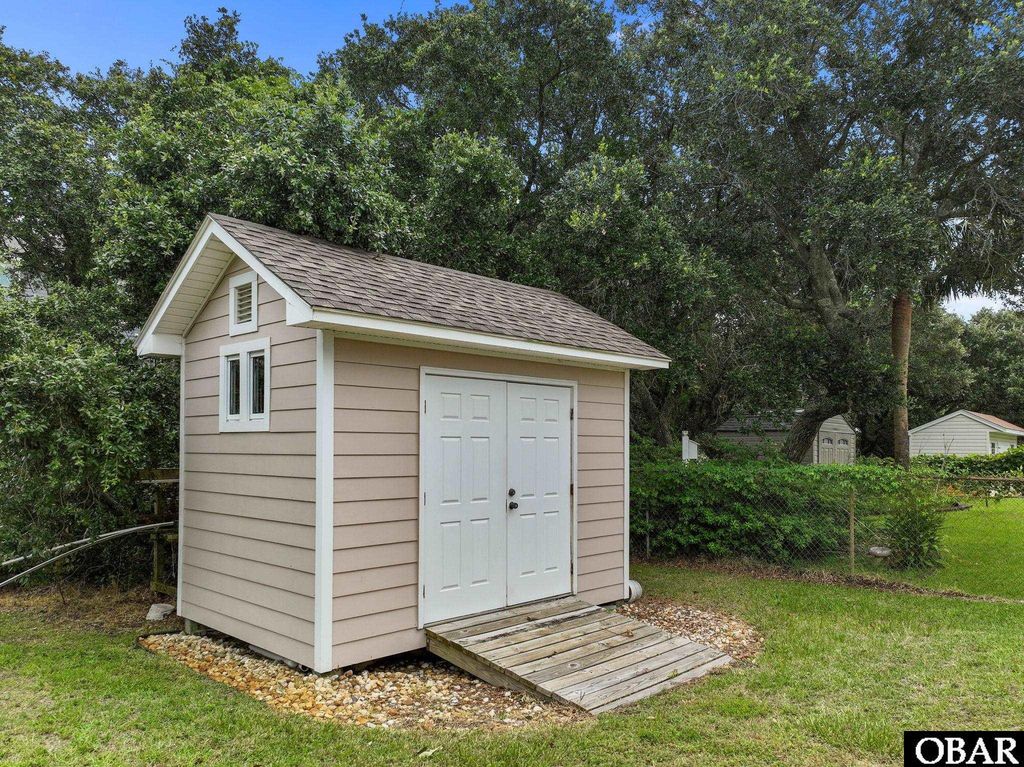 Image 44 of property listing at 2307 Bay Drive Lot 1A, Kill Devil Hills, NC 27948